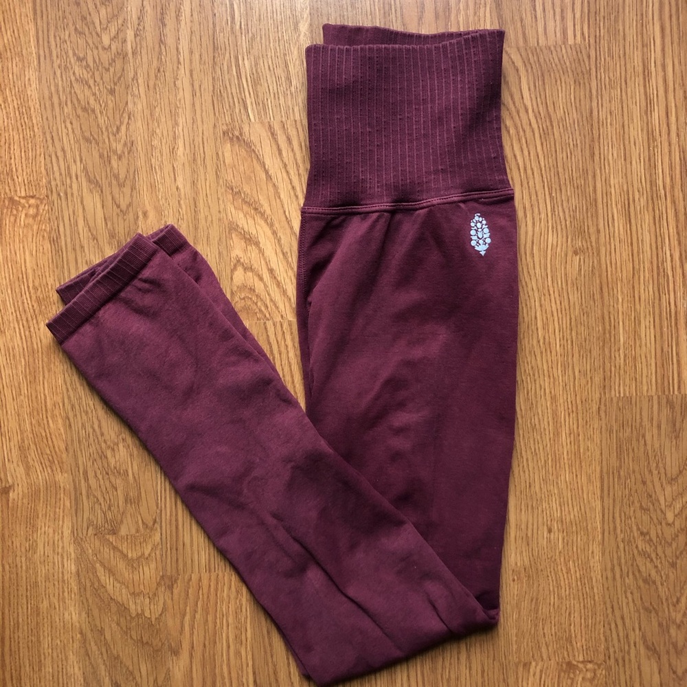 Free People XS/S Good Karma Leggings- Redwood
